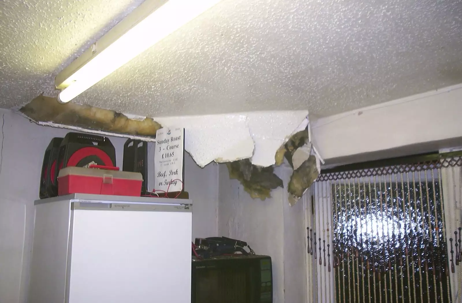 Alan's got a big hole in the kitchen  ceiling, from V Festival 2003, Hyland's Park, Chelmsford, Essex - 16th August 2003