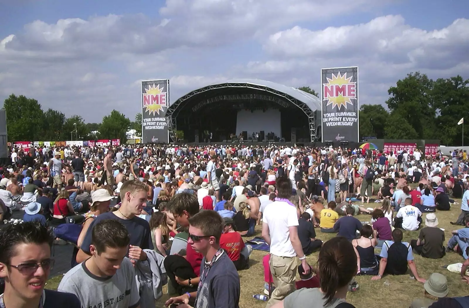 The crowds around the main stage, from V Festival 2003, Hyland's Park, Chelmsford, Essex - 16th August 2003