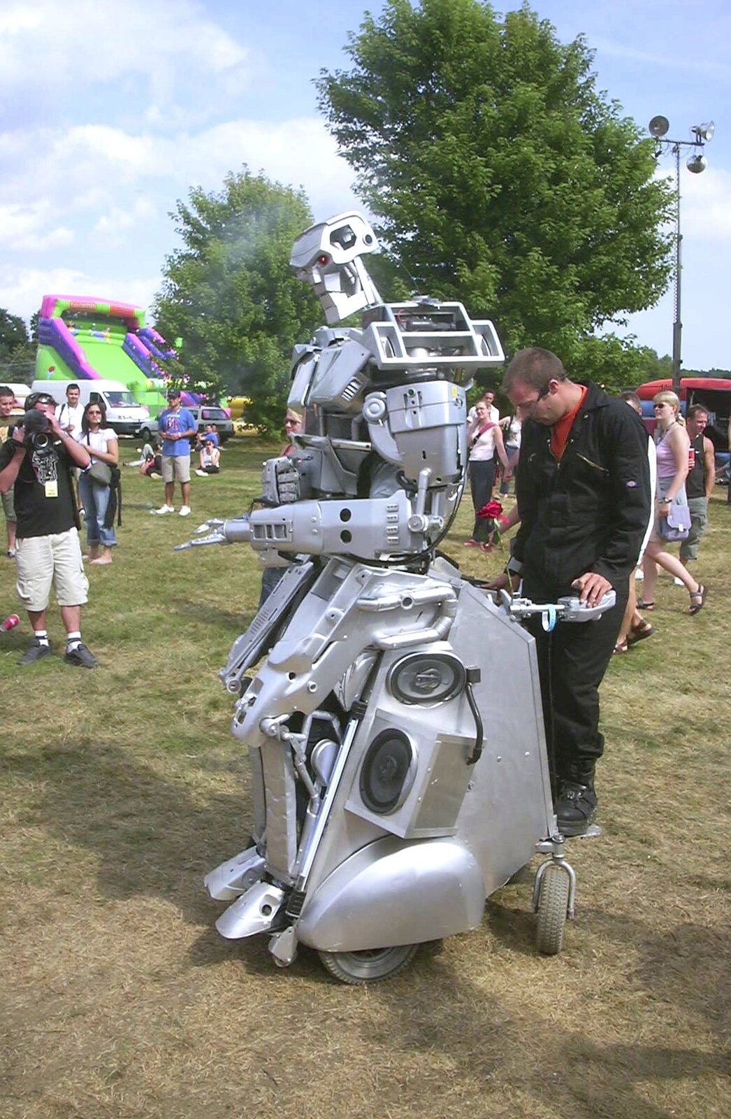 There's some kind of temrinator/beer robot from V Festival 2003, Hyland's Park, Chelmsford, Essex - 16th August 2003