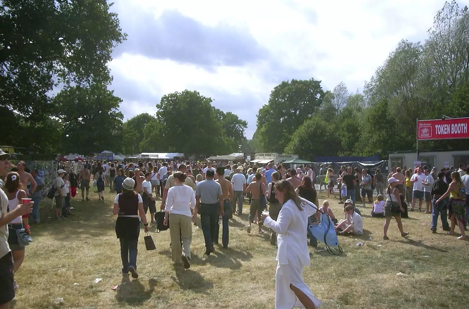 More crowds at V2003, from V Festival 2003, Hyland's Park, Chelmsford, Essex - 16th August 2003