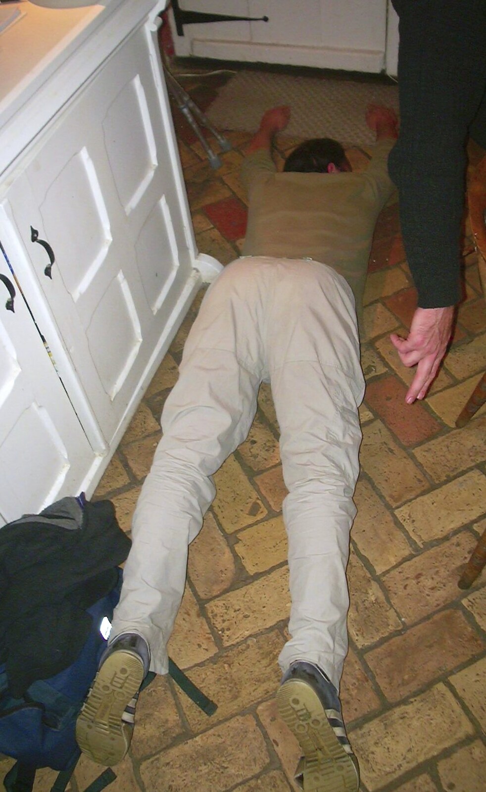 DH is out on the floor from Wavy's Monday Czech Fry-Up, Thrandeston, Suffolk - 25th August 2003