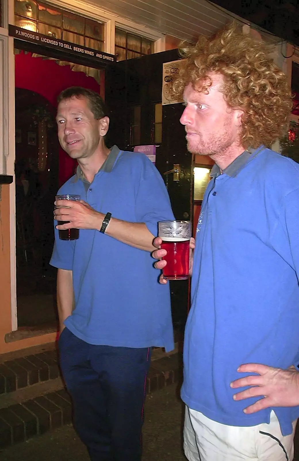 Apple and Wavy at the Dolphin, from A Mellis Party and the BSCC at Wortham, Suffolk - 5th September 2003