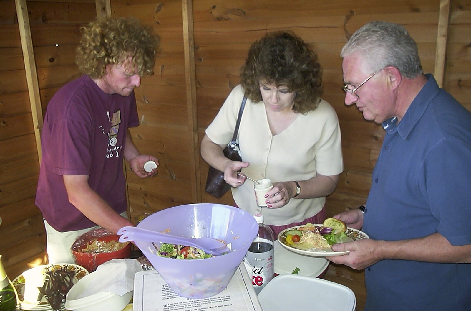 Denny and 'Bomber' Langdon get some salad in from A Rabbit Barbeque, Dairy Farm, Thrandeston - 14th September 2003