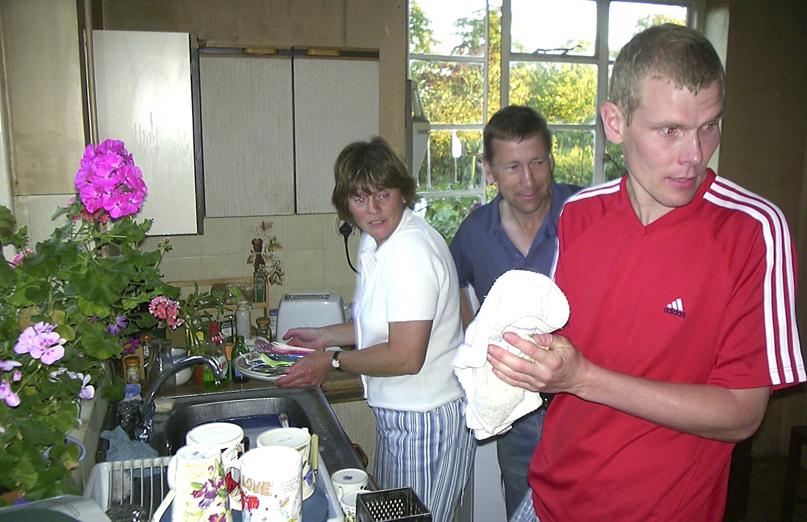 Pippa brings some actual washing-up over from A Rabbit Barbeque, Dairy Farm, Thrandeston - 14th September 2003