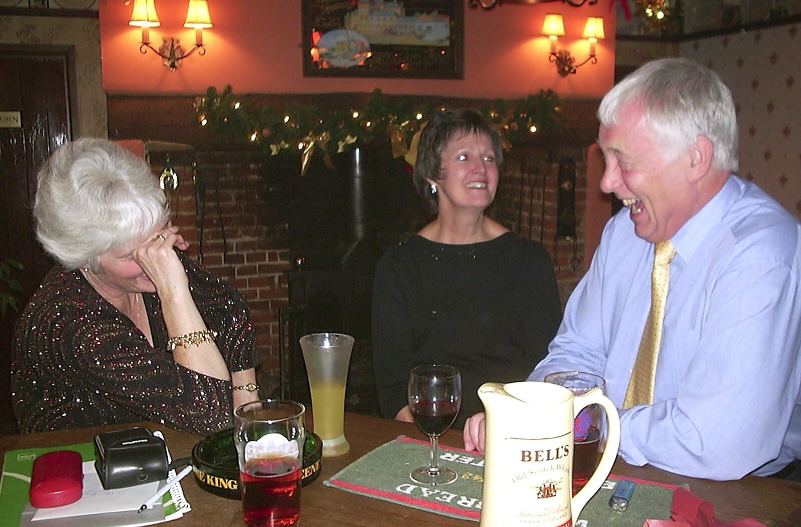 The BSCC Christmas Dinner, The Swan Inn, Brome, Suffolk  - 6th December 2003: Colin at the bar