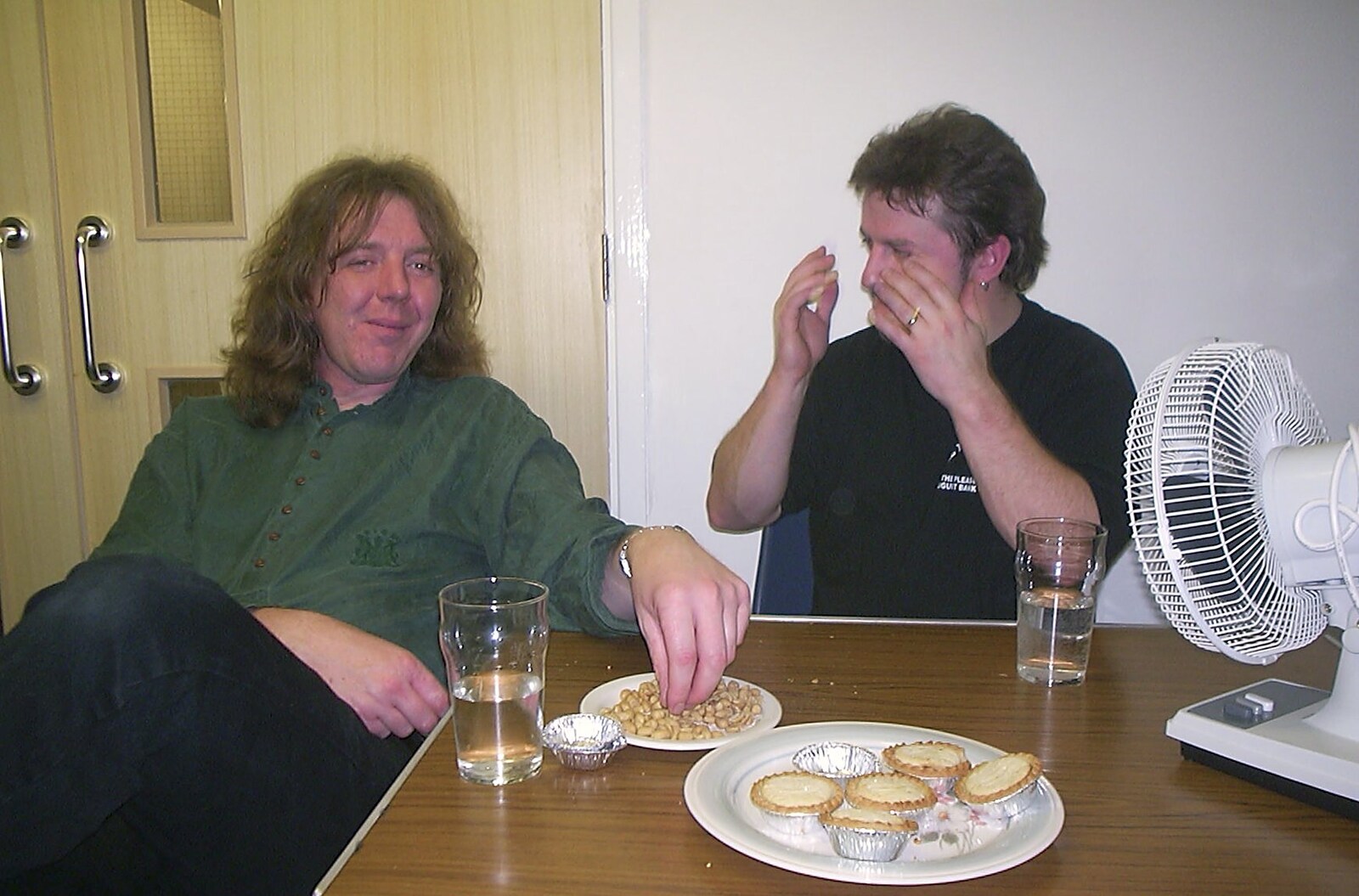 Max eats nuts with Billy Fleming from The BBs and a Visit from Trotsky, Bressingham, Norfolk - 13th December 2003