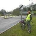 The BSCC's Evil Valentine's Day Bike Ride, Harleston, Norfolk - 14th February 2004, Wavy looks up at the Needham Roundabout on the A143