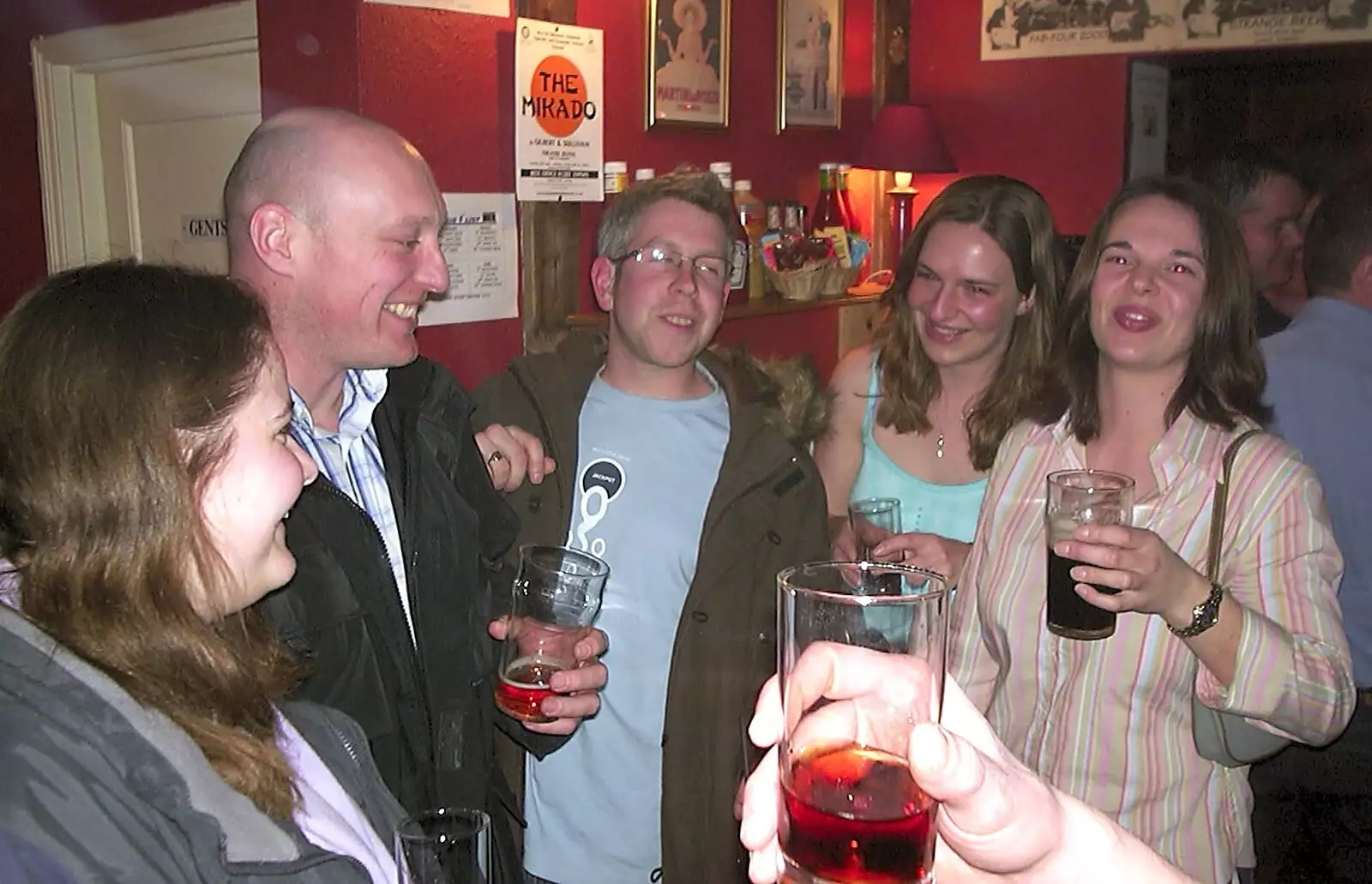 The gang in the Wortham Dolphin, from A March Miscellany: The BBs, Pulham Pubs and Broken Cars - Norfolk and Cambridgeshire, 31st March 2004