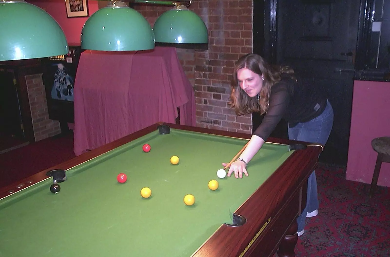 Jess plays a shot, from A March Miscellany: The BBs, Pulham Pubs and Broken Cars - Norfolk and Cambridgeshire, 31st March 2004