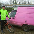Apple stops next to an unfeasibly-pink van, The BSCC Easter Bike Ride, Thelnetham and Redgrave, Suffolk - 10th April 2004