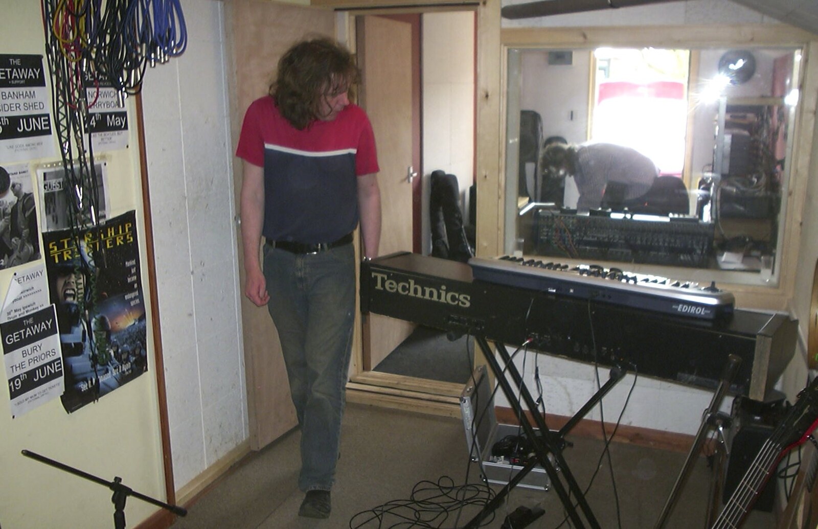 Max roams around from The BBs Recording Session, Eye, Suffolk - 25th April 2004