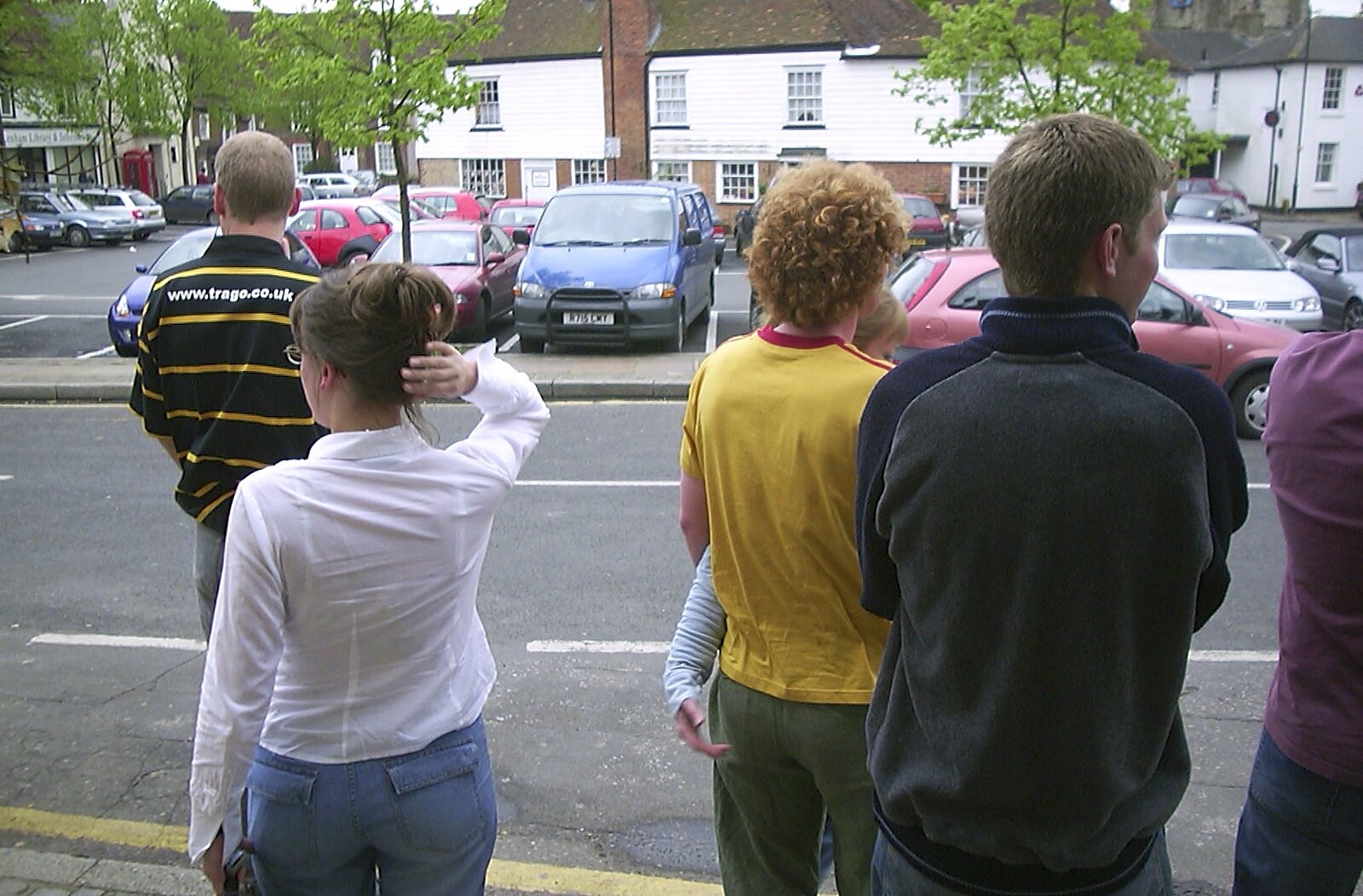 The BSCC Annual Bike Ride, Lenham, Kent - 8th May 2004: We look out over the market square/car park