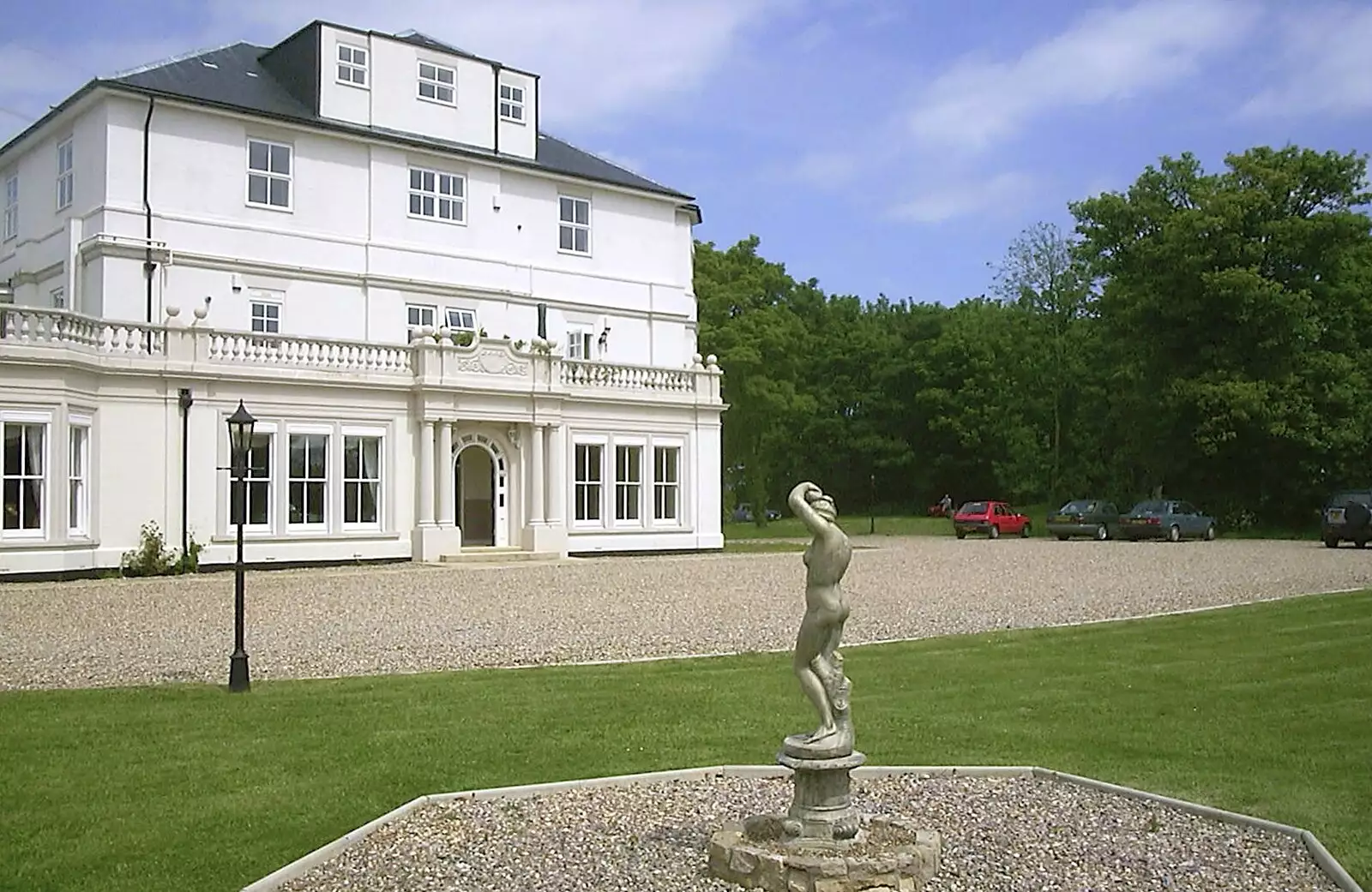 The house/hall, from Mother and Mike Visit, Aldringham, Suffolk - 26th May 2004