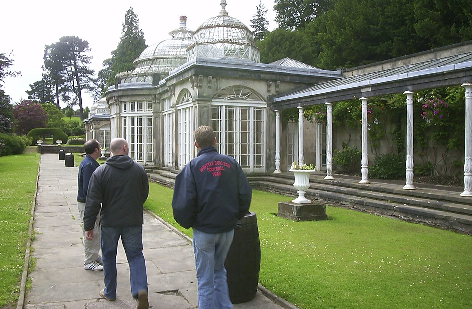 A Trip to Alton Towers, Staffordshire - 19th June 2004: Walking past the orangery