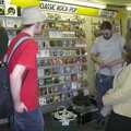 GoodWillOut and Orangejumper talk to the sound guy, Longview play Revolution Records, Diss, Norfolk - 2nd July 2004
