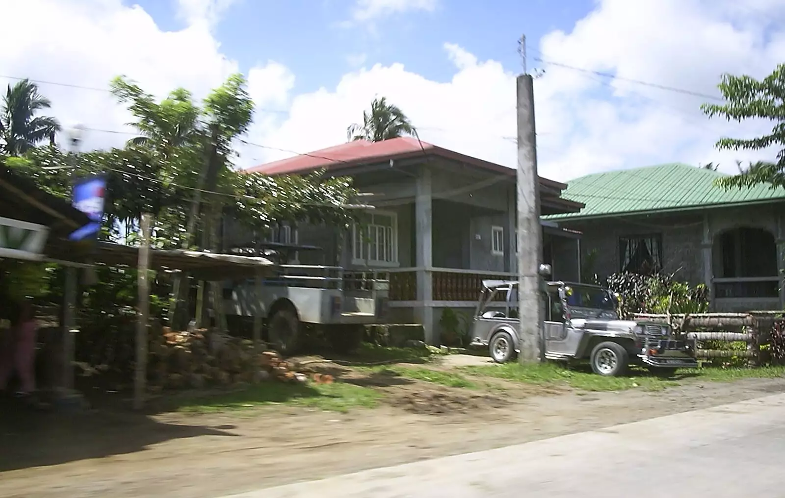 More countryside buildings, and a Jeep, from A Postcard From Manila: a Working Trip, Philippines - 9th July 2004