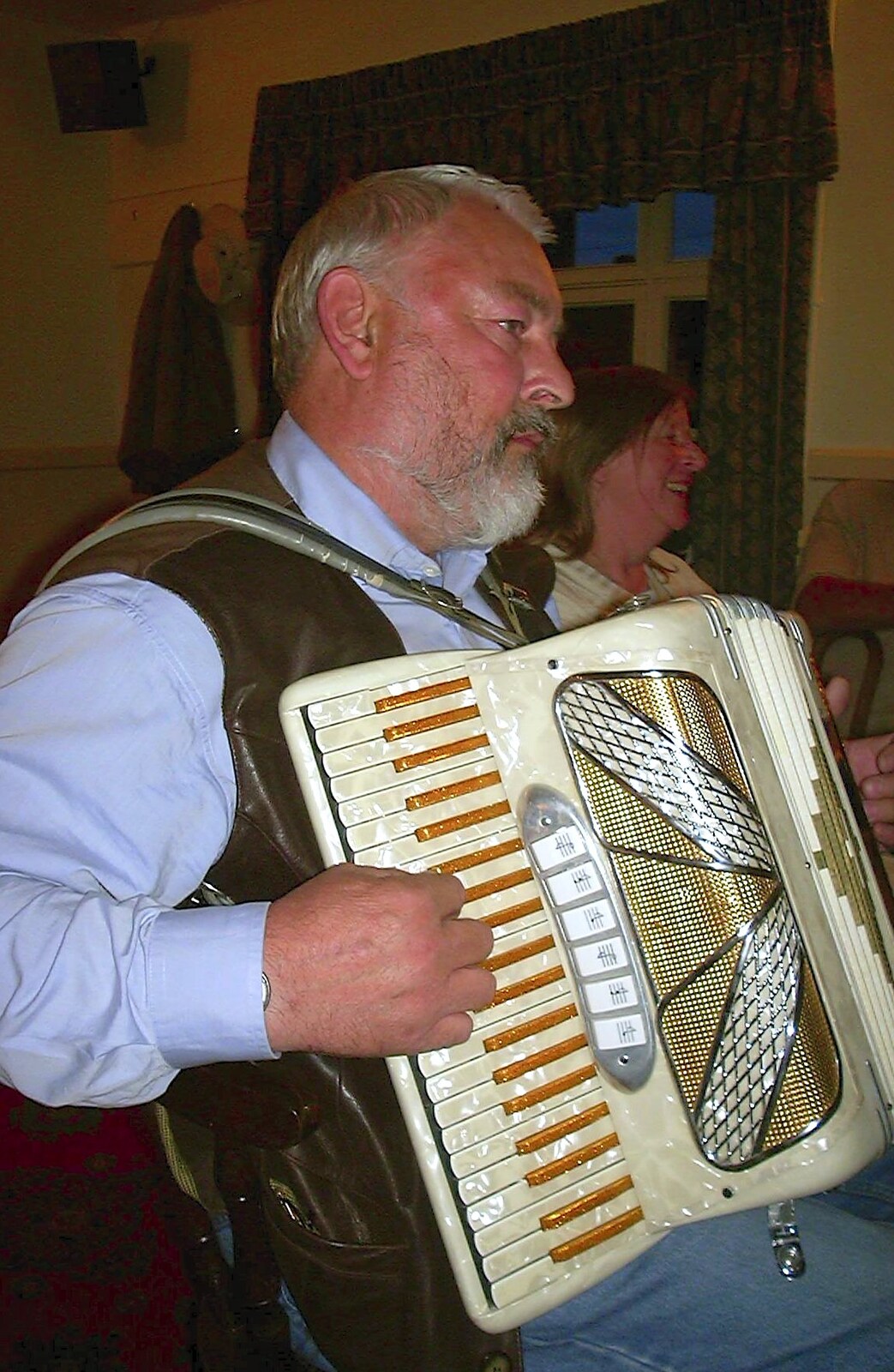 The BBs do a Wedding Gig and the BSCC go Sheep Rustling, Gislingham and Redgrave, Suffolk - 10th July 2004: Cocoa plays accordion
