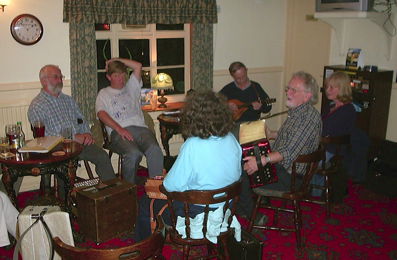 The BBs do a Wedding Gig and the BSCC go Sheep Rustling, Gislingham and Redgrave, Suffolk - 10th July 2004: The folk band