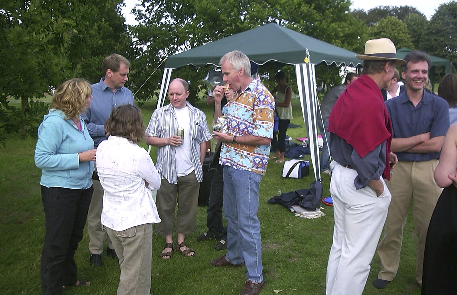3G Lab at Jools Holland, Audley End, Saffron Walden, Essex - 25th July 2004: Andrew has a particularly loud shirt on