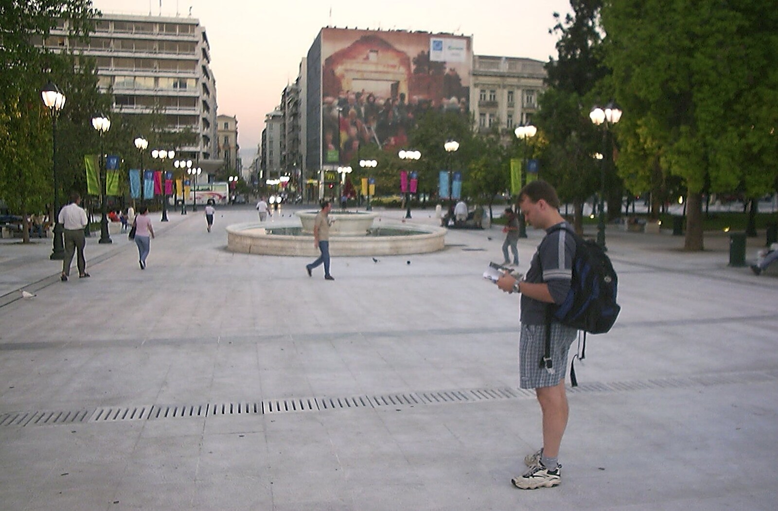 A Postcard From Athens: A Day Trip to the Olympics, Greece - 19th August 2004: Hanging around by the parliament building