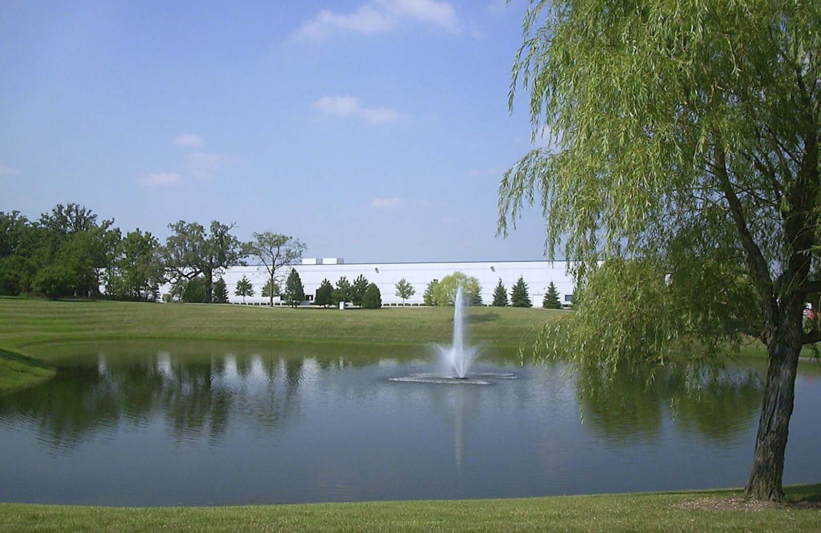 A lake with a fountain from A Trip to Libertyville, Illinois, USA - 31st August 2004