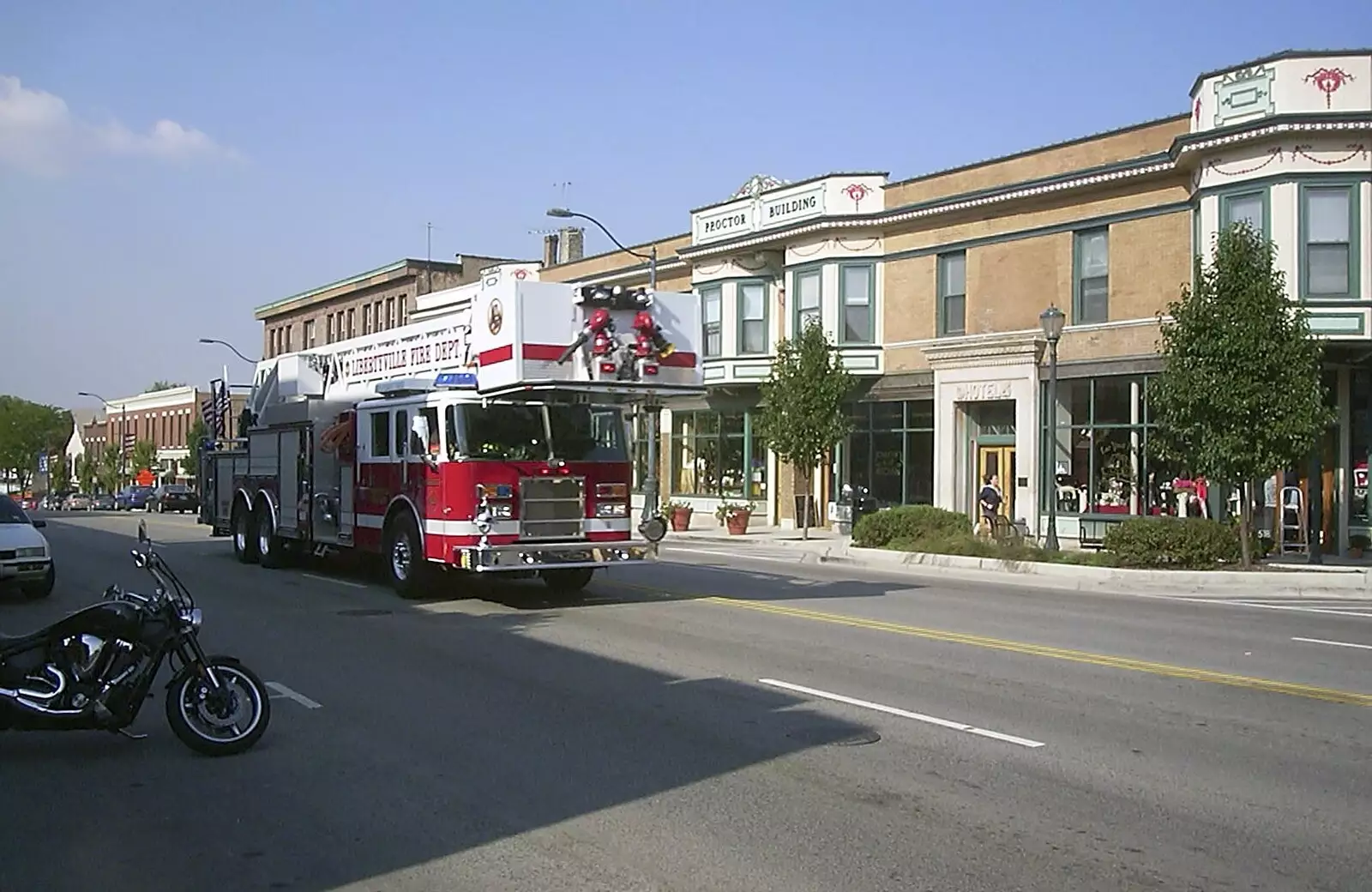 A fire engine rushes past, from A Trip to Libertyville, Illinois, USA - 31st August 2004