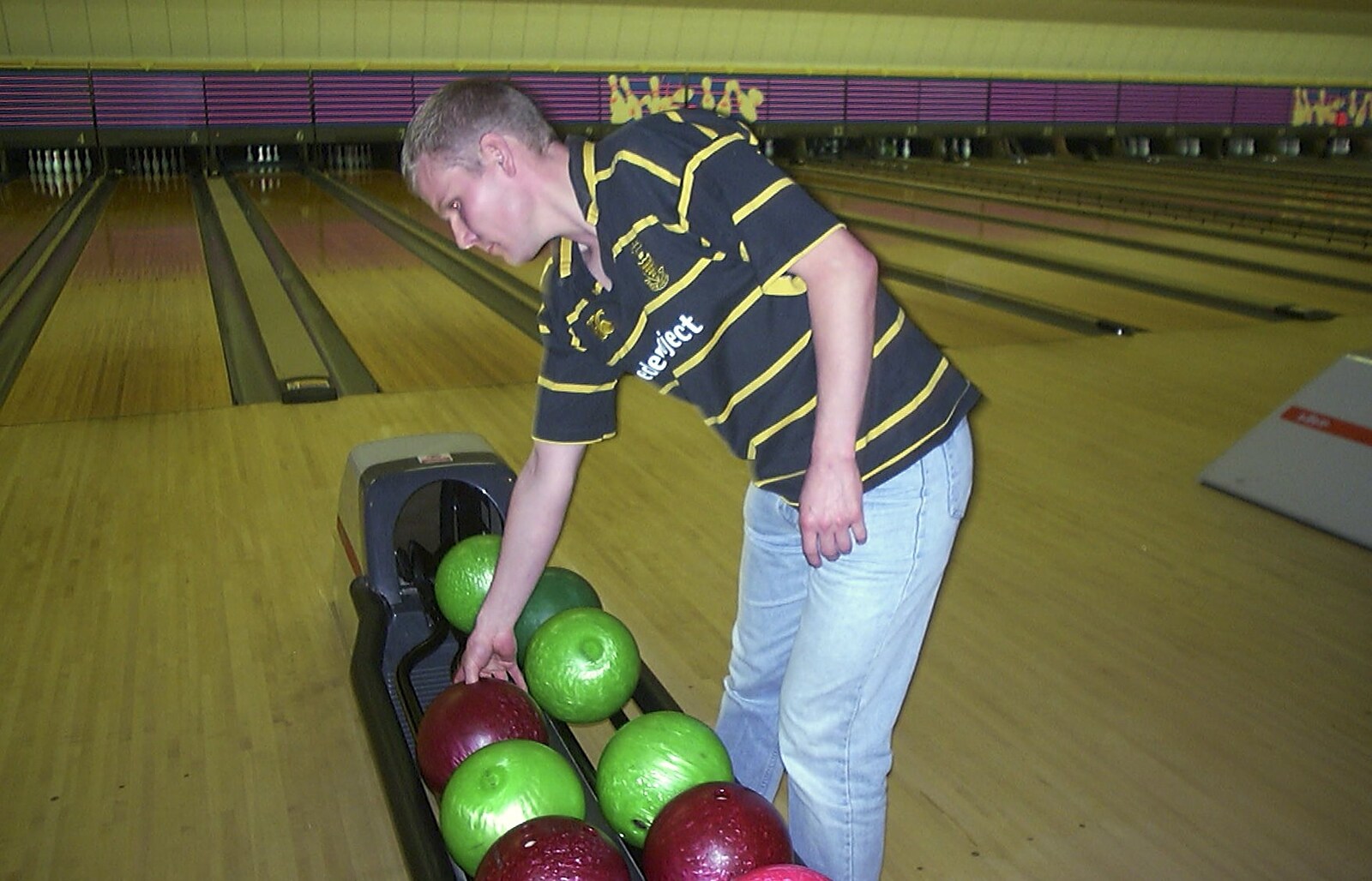 Bill grabs a ball from BSCC Bike Rides and Ten-Pin Bowling, Thornham and Norwich - 18th September 2004
