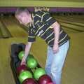 Bill grabs a ball, BSCC Bike Rides and Ten-Pin Bowling, Thornham and Norwich - 18th September 2004