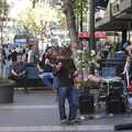 A busker fires up his guitar, A Couple of Days in Melbourne, Victoria, Australia - 5th October 2004