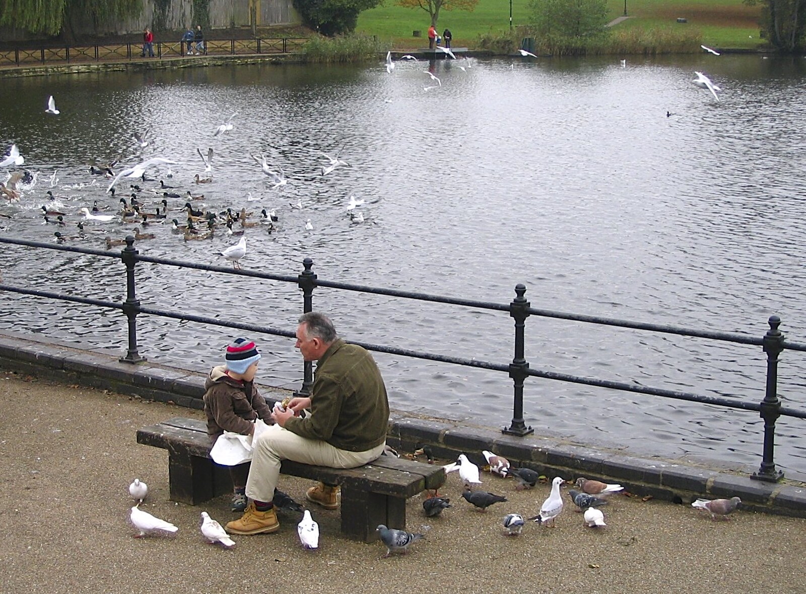 A mini bench picnic by the Mere from Feeding the Ducks: a Diss and Norwich Miscellany - 7th November 2004