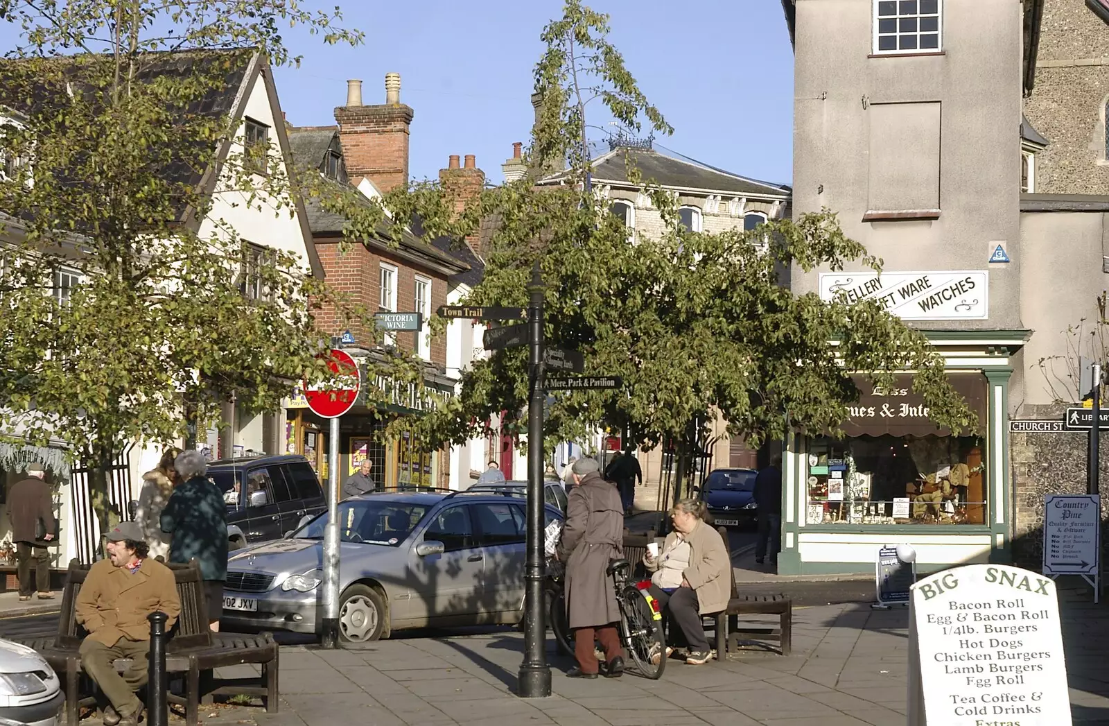 The top of the Market Place, outside the Museum, from The BBs Rehearse and the WI Market, Diss, Norfolk - 9th November 2004