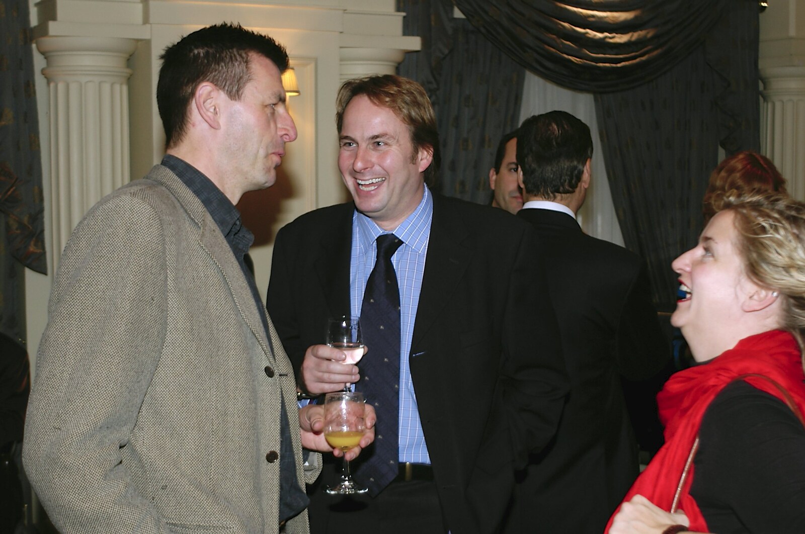 Peter tells one of his legendary jokes from Qualcomm Europe All-Hands, Berkeley Hotel, Knightsbridge - 18th November 2004