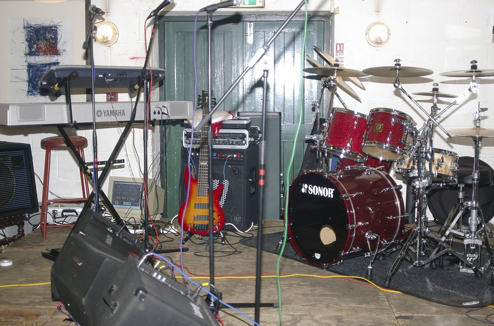 The BBs' Last-Ever Gig at The Cider Shed, Banham, Norfolk - 19th November 2004: The stage is set