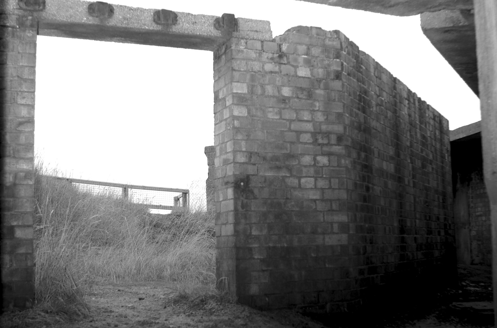 A derelict brick wall from A Trip to East Lane, Bawdsey, Suffolk - 28th November 2004
