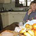 Brenda and some fruit, Christmas Shopping and a Carol Service, Norwich and Thrandeston - 19th December 2004