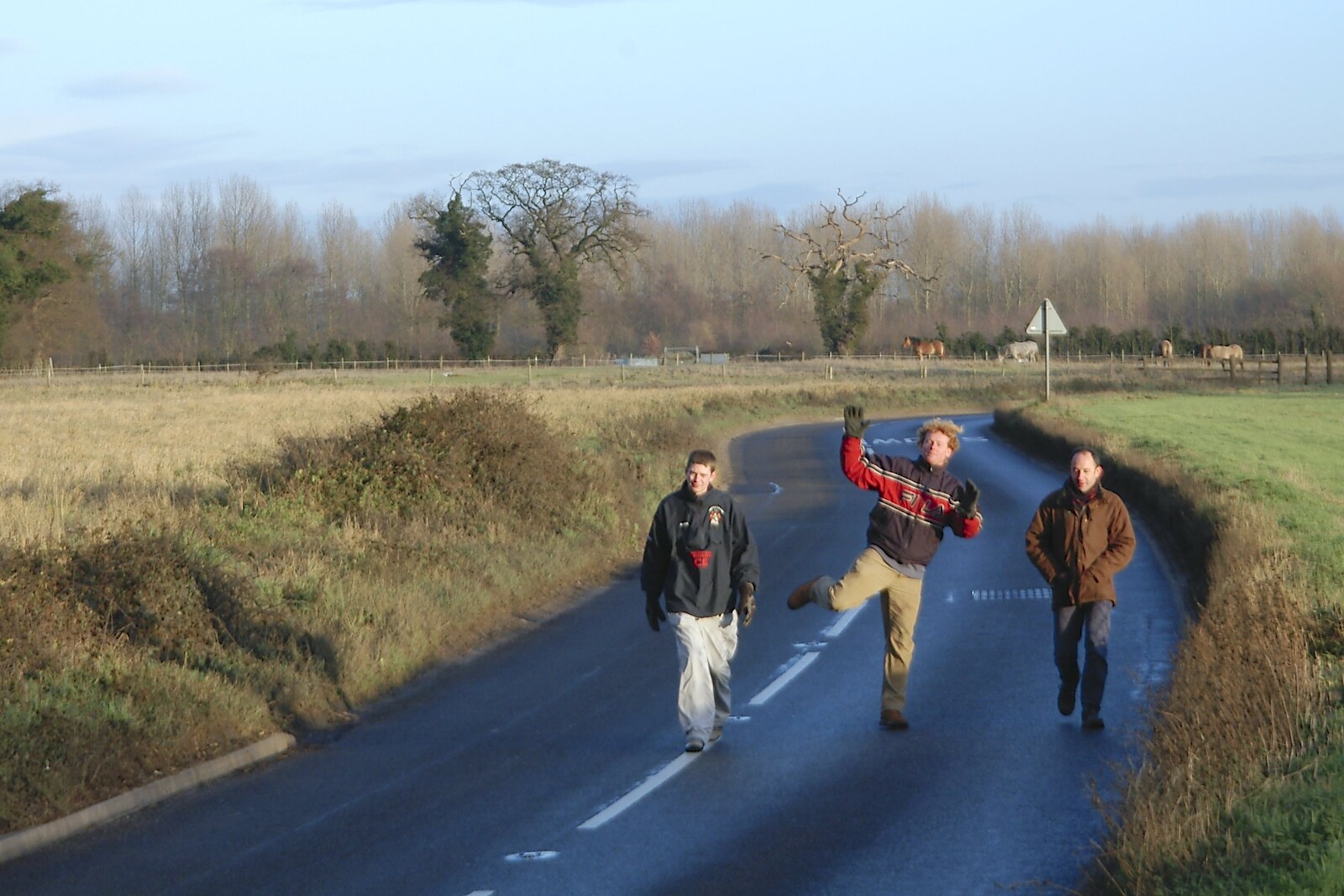 We walk back along the Hoxne Road from Boxing Day Rambles, Hoxne and Oakley, Suffolk - 26th December 2004