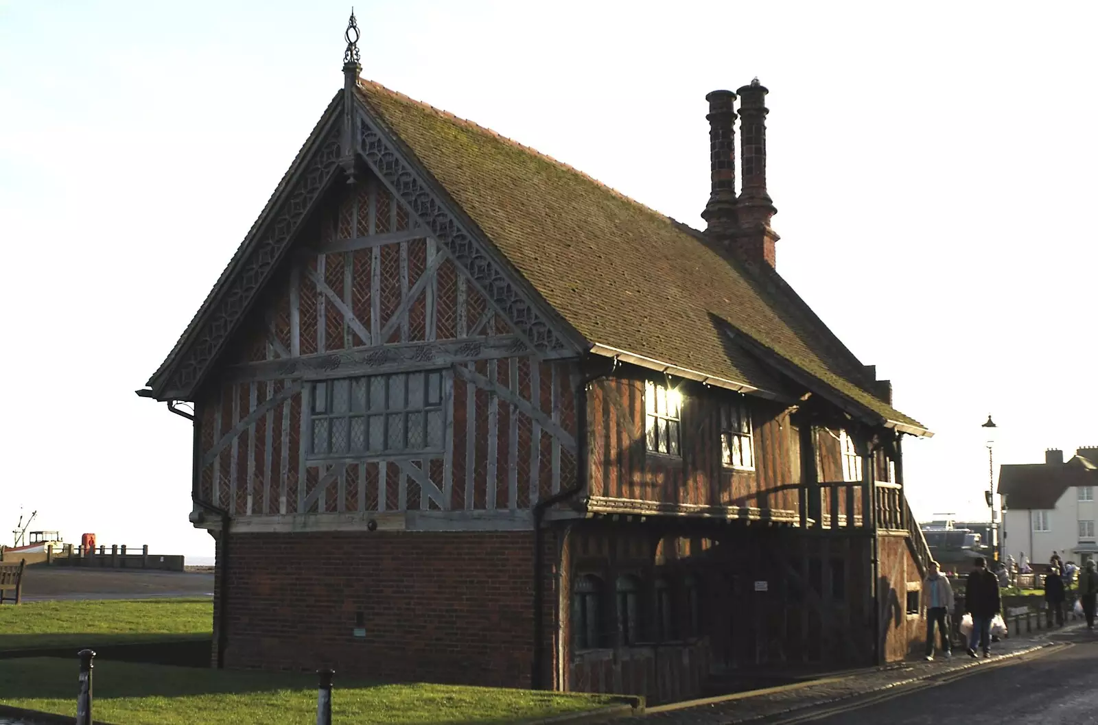 The Aldeburgh Moot Hall, from A Day with Sis, Matt and the Old Man, Saxmundham, Suffolk - 28th December 2004