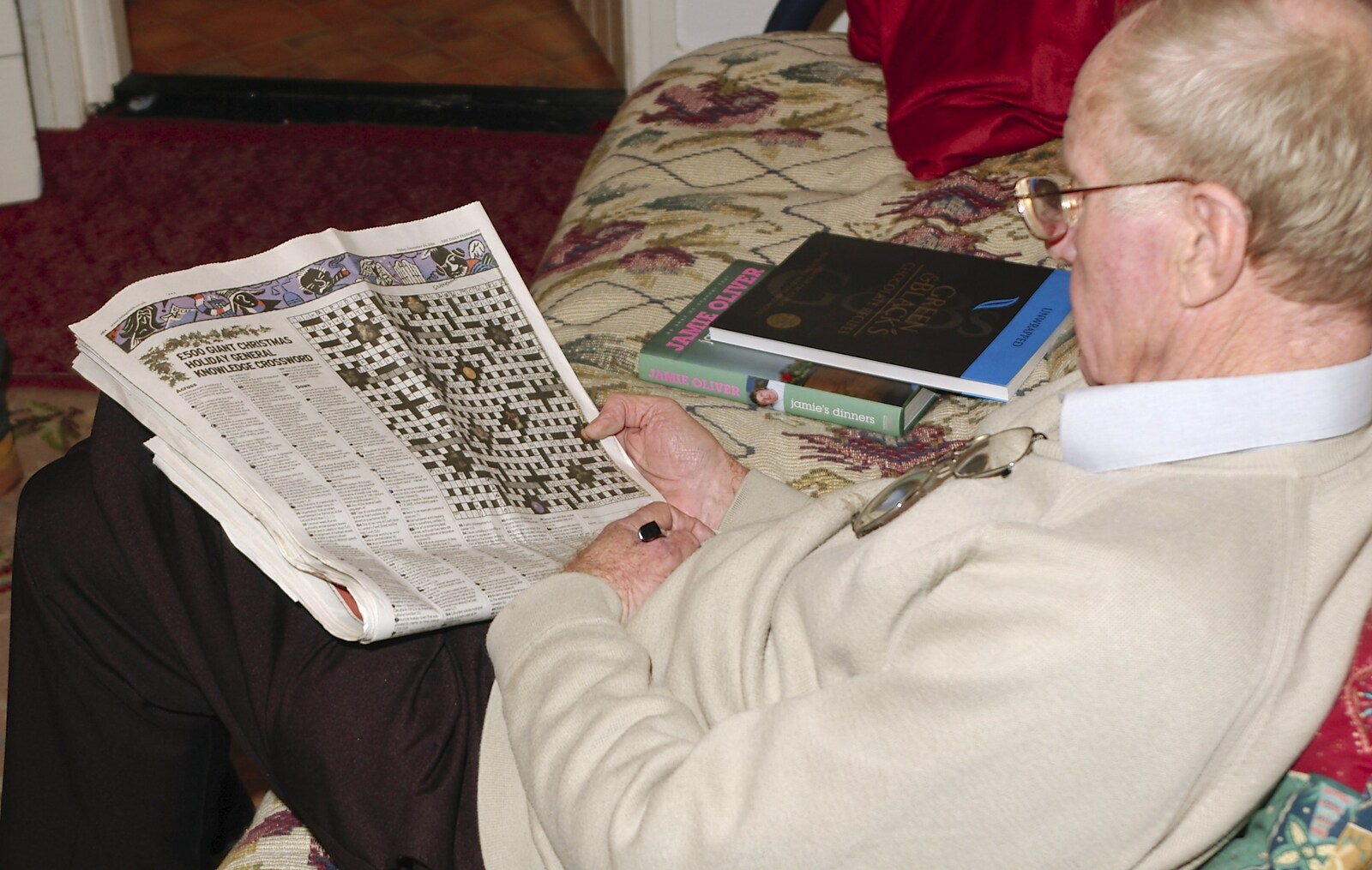 The Old Man does the crossword from A Day with Sis, Matt and the Old Man, Saxmundham, Suffolk - 28th December 2004