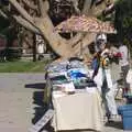 A teeshirt seller, A Trip to San Diego, California, USA - 11th January 2005