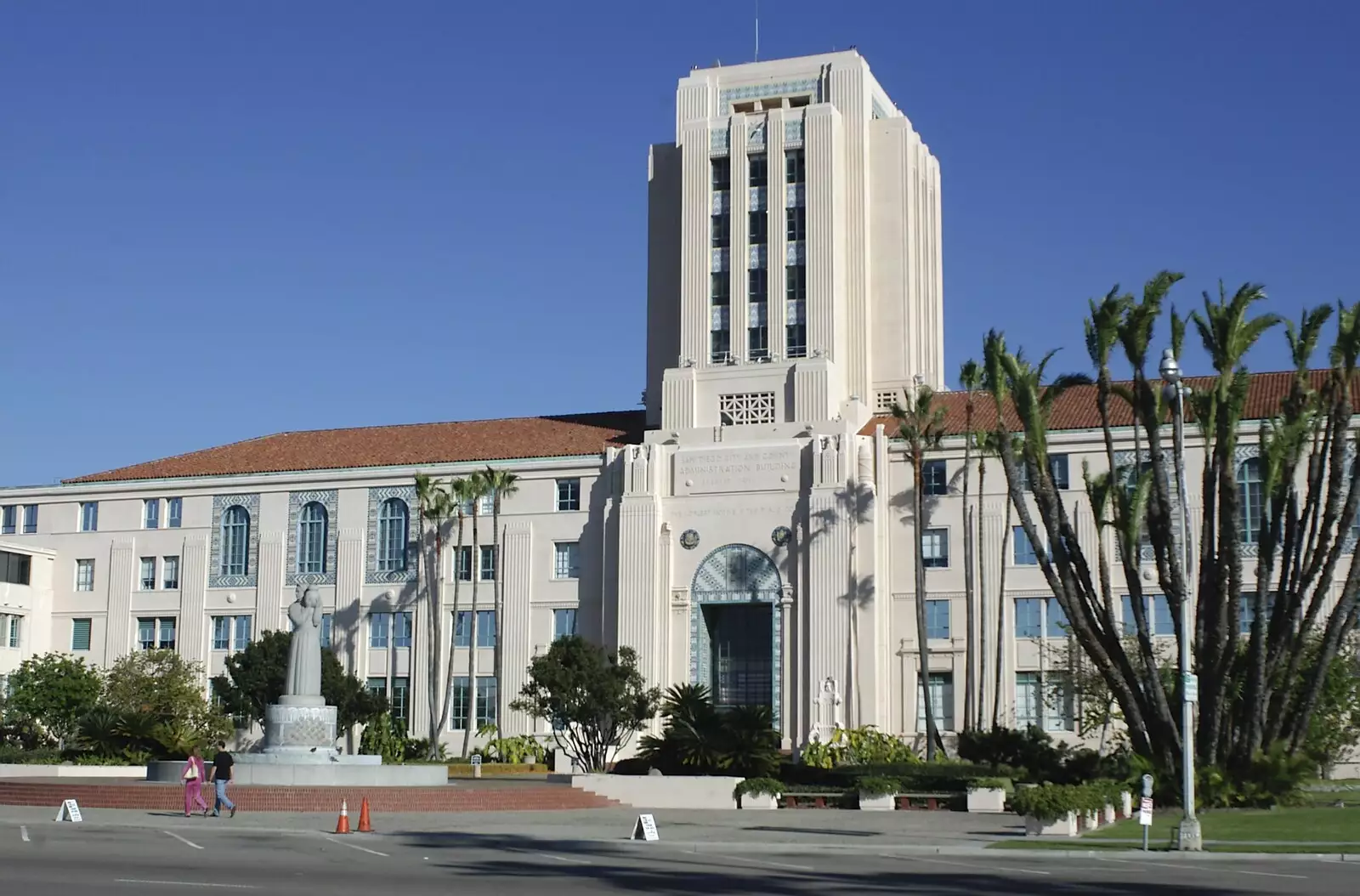 A 1930 San Diego administrative building, from A Trip to San Diego, California, USA - 11th January 2005