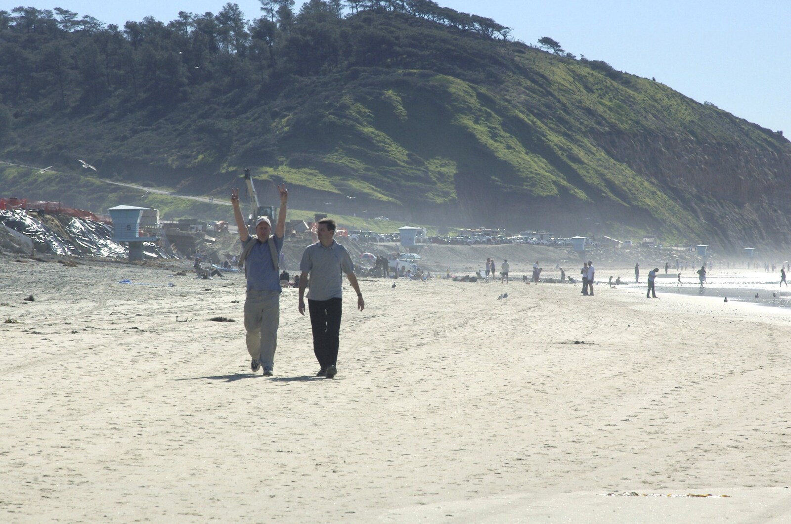 A Trip to San Diego, California, USA - 11th January 2005: Russell waves his arms around