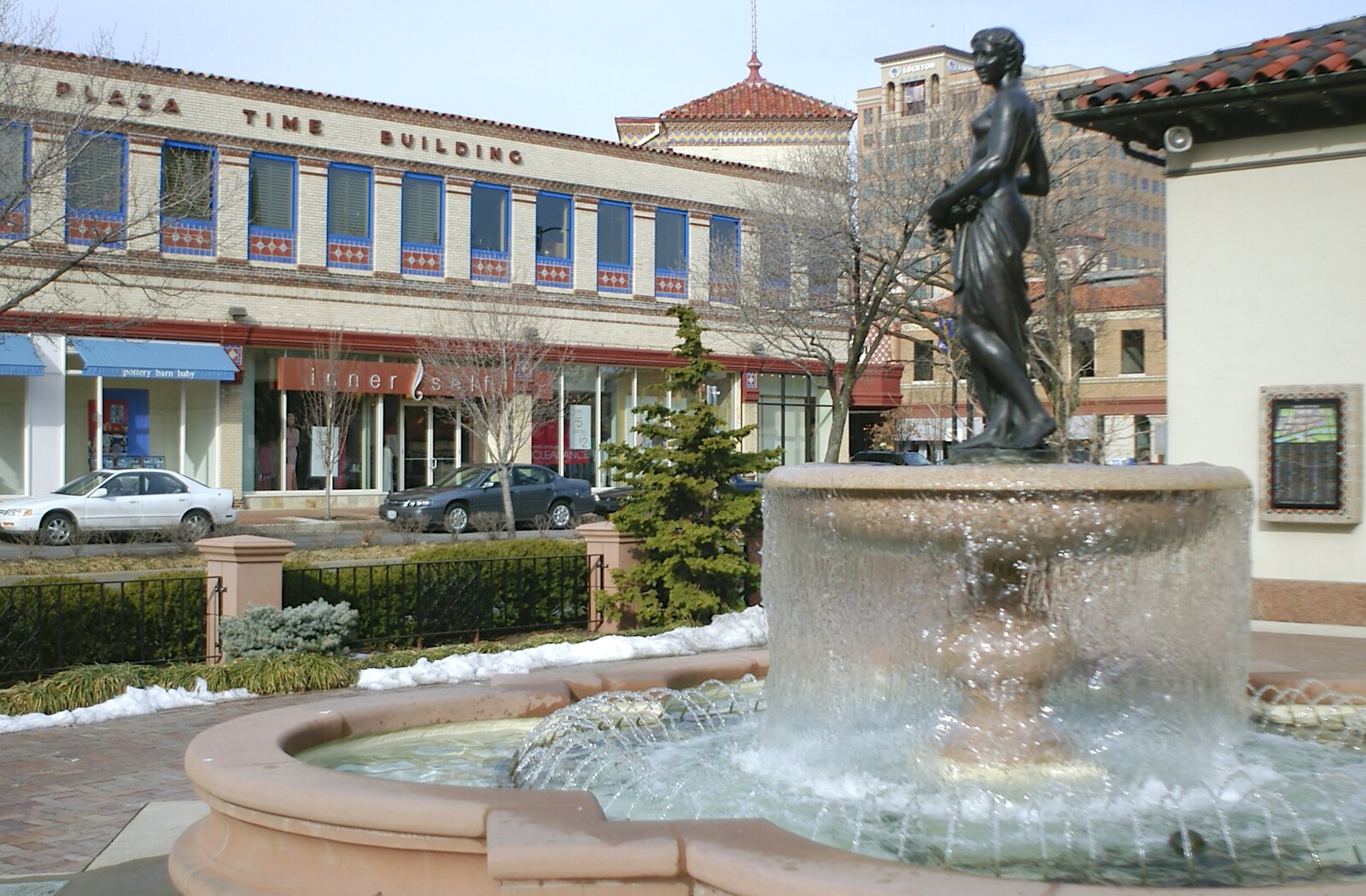 A Visit to Sprint, Overland Park, Kansas City, Missouri, US - 16th January 2005: A fountain near the Plaza Time Building