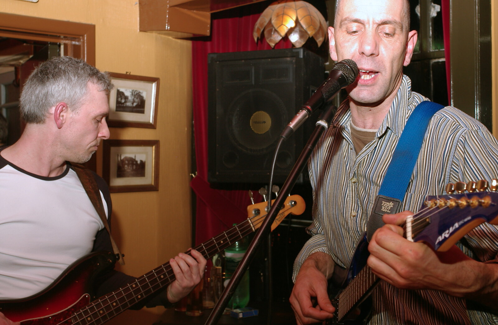 Another band does its thing from Tsunami-Aid at the Greyhound, Botesdale, Suffolk - 5th February 2005