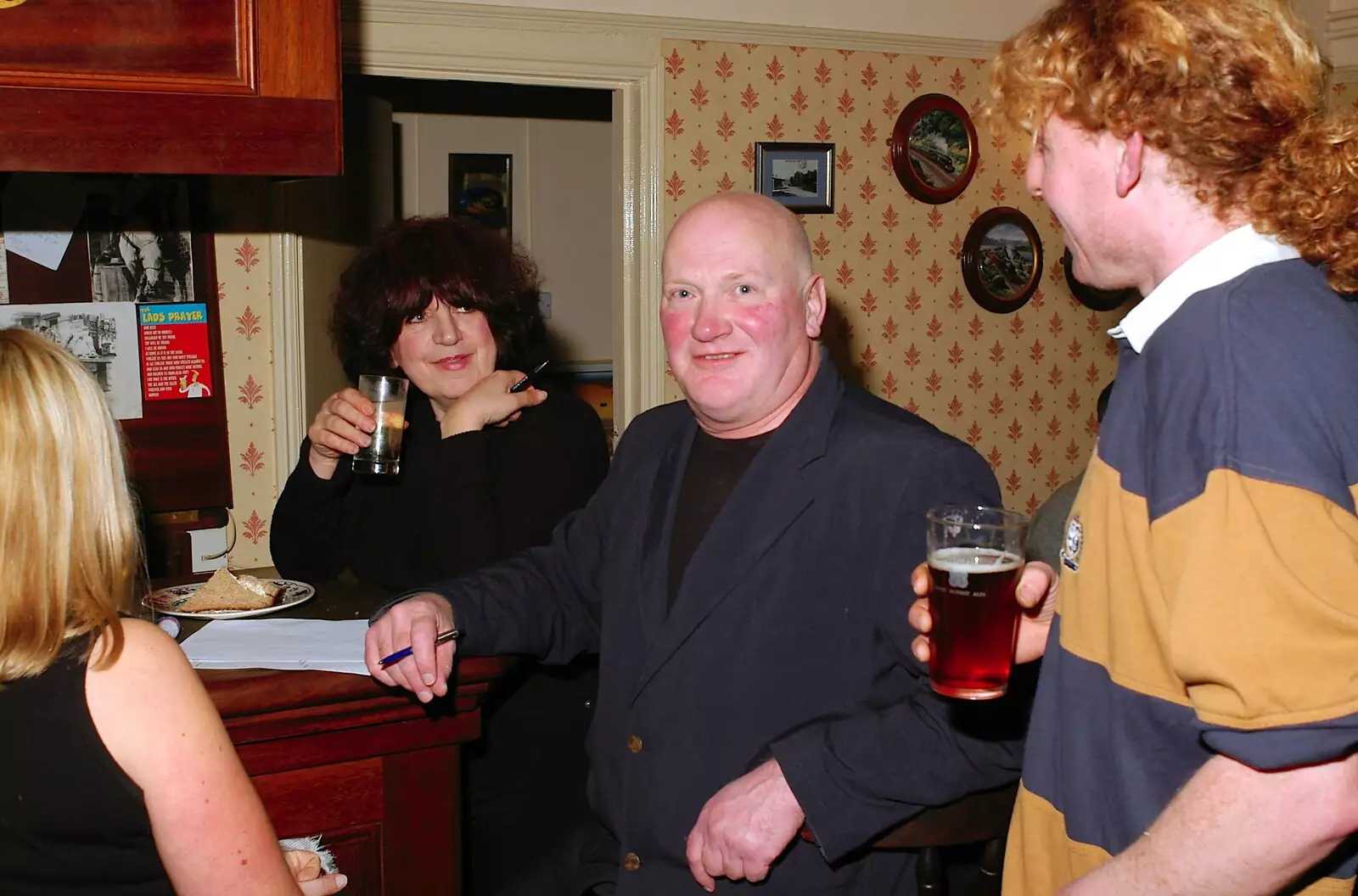 Alan Warren is at the bar, from Fiddler on the Roof and a Railway Inn Quiz, Gislingham and Mellis, Suffolk - 17th February 2005