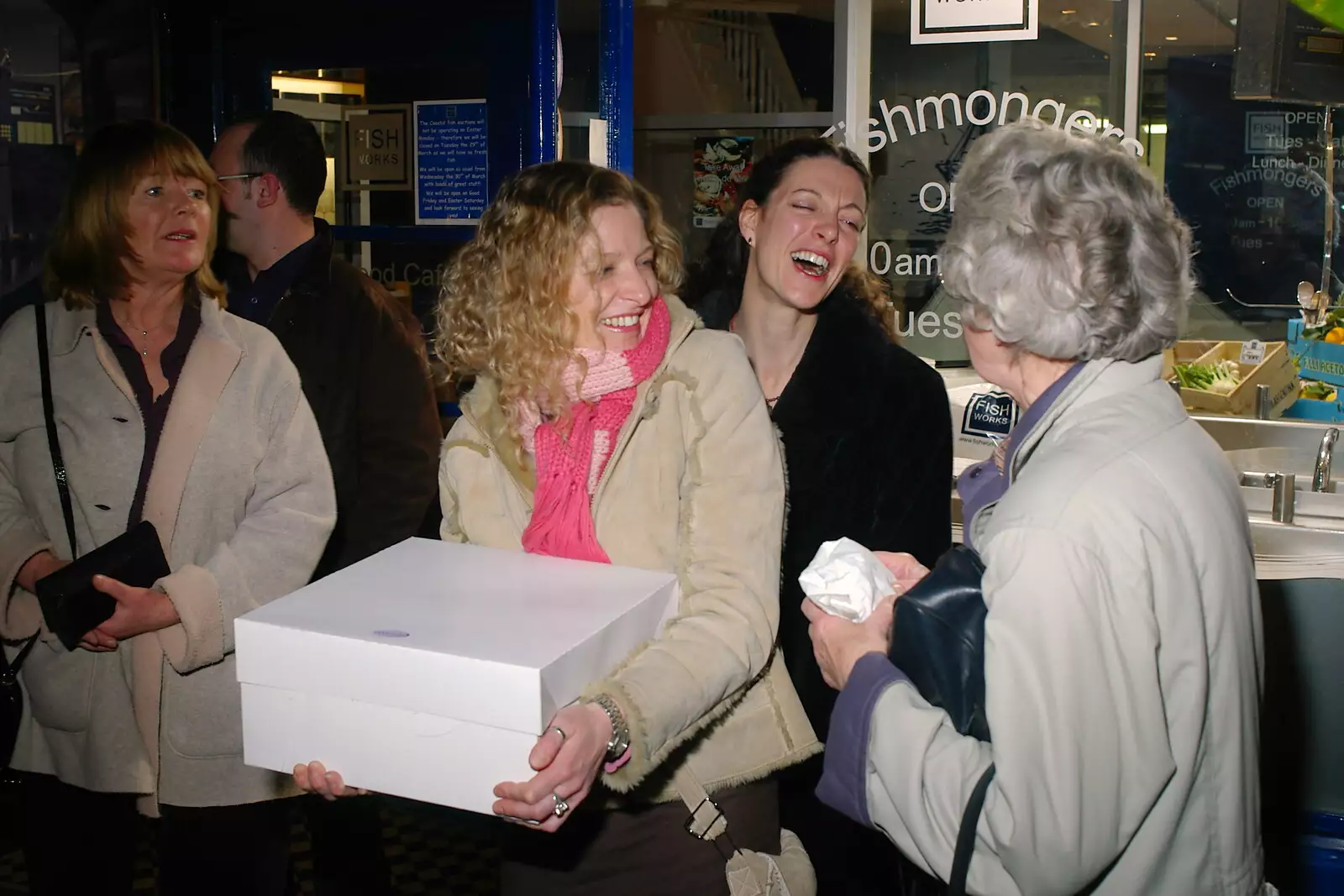 Kim holds the remains of the cake, from Mike's 70th Birthday, Christchurch, Dorset - 12th March 2005