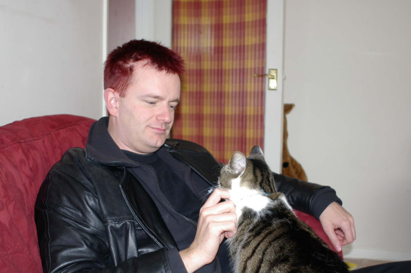 Nosher and Holly, the cat from A Walk Around Lymington, and Luke Leaves Qualcomm Cambridge - 13th March 2005