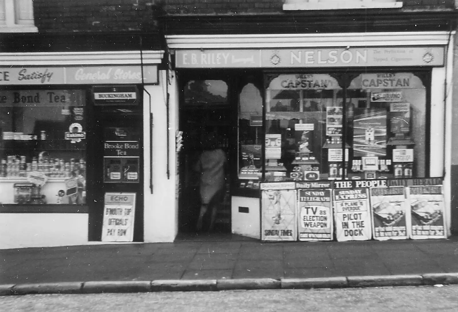 Elsie and John Riley's newsagent shop in Bournemouth, from Nosher's Family History - 1880-1955