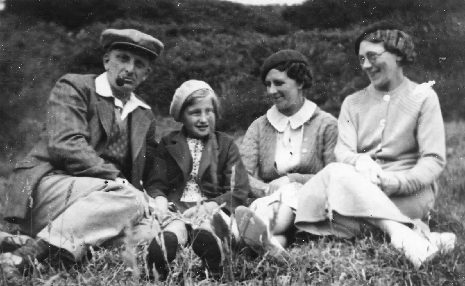 Margaret with parents and a family friend, from Nosher's Family History - 1880-1955