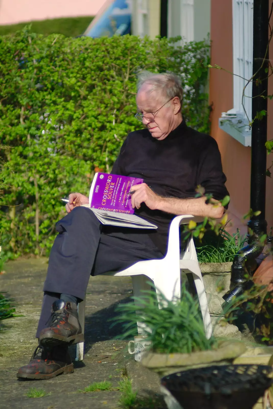 The Old Man does a crossword, from The SCC Social Club and the  Demolition of Diss Publishing, Ipswich and Diss - 2nd April 2005