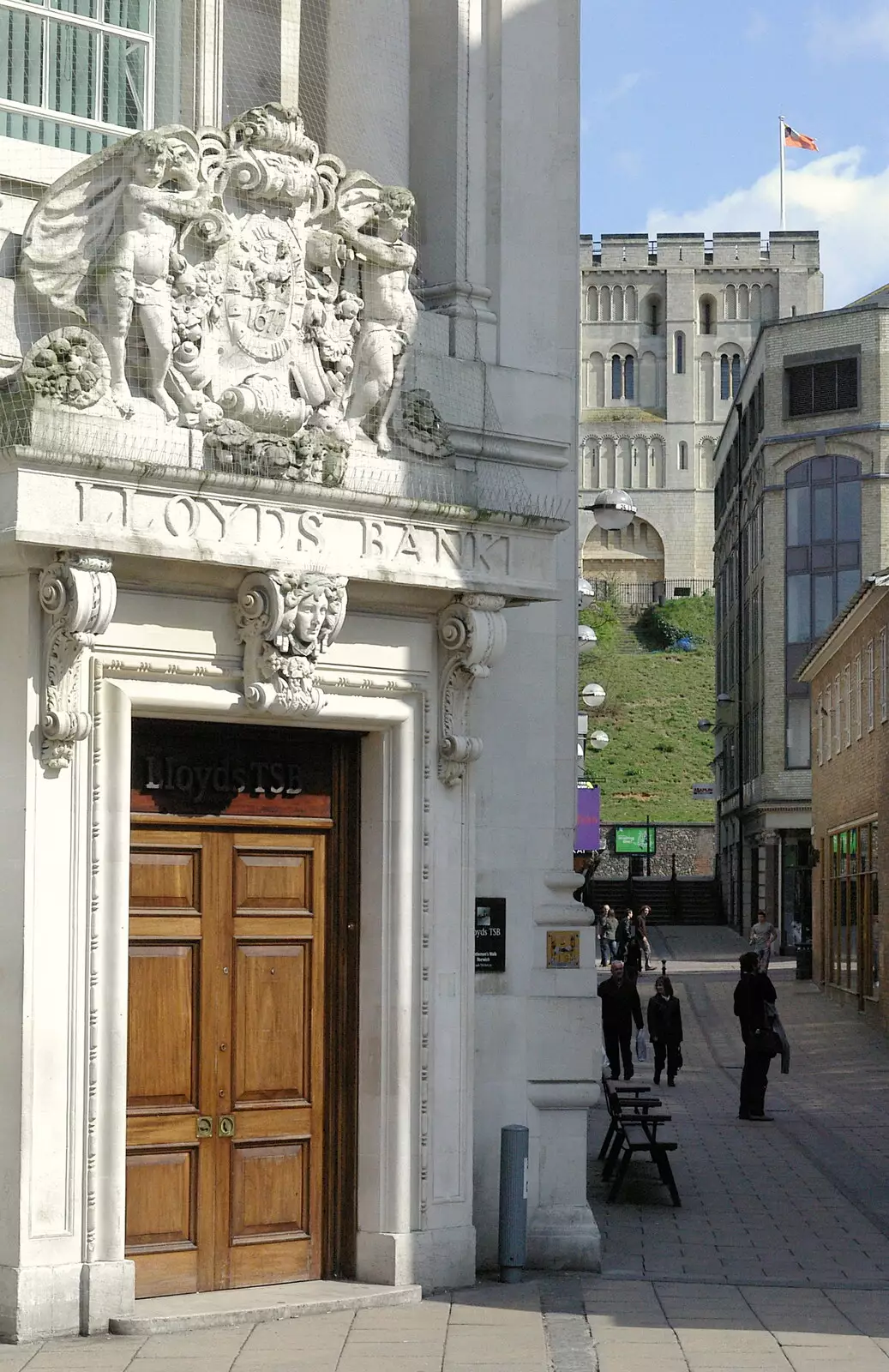 Lloyds Bank and Norwich Castle, from Norwich Market, the BSCC at Occold, and Diss Publishing - 10th April 2005